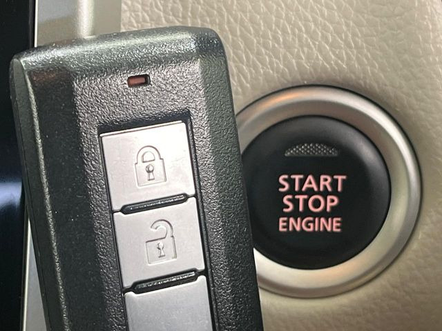 �y�I�y���[�V�����L�[�z�J�o����|�P�b�g�ɓ��ꂽ�܂܂ł��h�A�̎{���E�������\�ȃX�}�[�g�L�[�𑕔��B�G���W���̃I���E�I�t�����J�M�����o���K�v����������Ƃ��Ă��֗��ł���