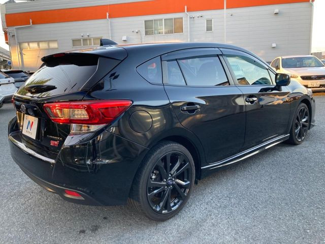 ☆全国のネクステージからお取り寄せが可能※!遠方の店舗に展示してあるクルマが気になる場合も、最寄りの店舗でご覧いただくことが可能です!是非私たちに要望をお聞かせください!※別途費用