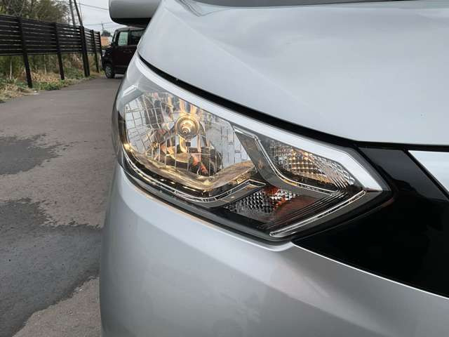 LED���C�g�ւ��ύX�\�ł�!����]�̍ۂɂ͓��X�X�^�b�t�܂ł��C�y�ɂ����k������!