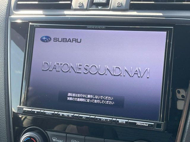 �y�����i�r�z�l�C�̏����i�r�𑕔����Ă���܂��B�i�r�̎g���₷���͂������A�I�[�f�B�I�@�\���[��!�L�����v�◷�s�͂������A�ʋ΂┃�����ȂǕ��i�̃h���C�u���y�����Ȃ�͂���