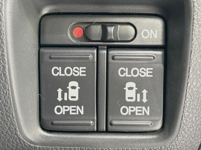 �y�����p���[�X���C�h�h�A�z�X�}�[�g�L�[��^�]�Ȃ̃X�C�b�`�Ō�ȗ����X���C�h�h�A�̊J���\���d��������͂����ăh�A���J����K�v�������A�����Ȃ��q�l�ł��ȒP�ɊJ���߂ł����K�ł���