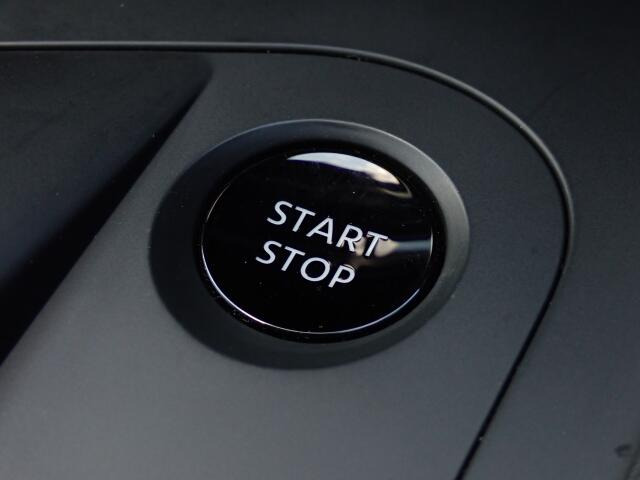 �L�[���X�v�b�V���X�^�[�g�V�X�e�����̗p���Ă���܂�!�{�^����ŃG���W���n�����\�Ȃ̂ŁA�L�[��T�����Ƃ��Ȃ��Ȃ�܂���!