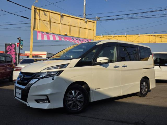 セレナ1.2 e-POWER ハイウェイスターV