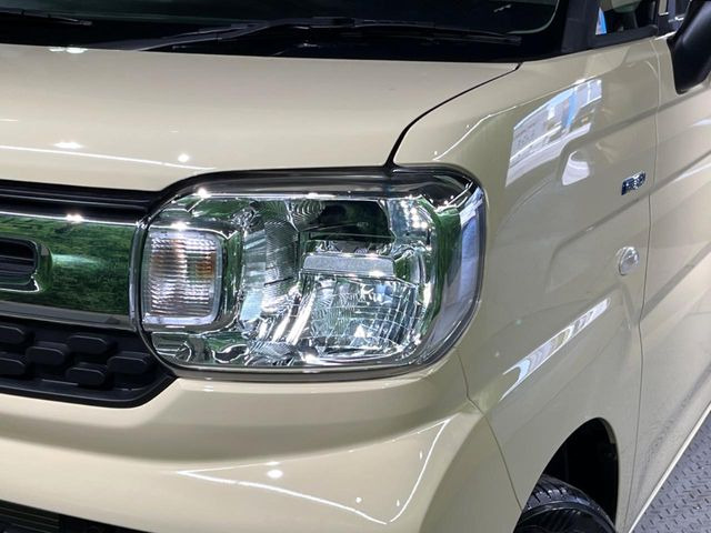 �yLED�w�b�h���C�g�z���V����ԑ��s�����ǍD�Ȏ��E���m�ۂ����S���ĉ^�]�ł��鍂�P�xLED�w�b�h���C�g�𑕔�!�_�����x�������A����d�͂��}�����Ă��܂��B