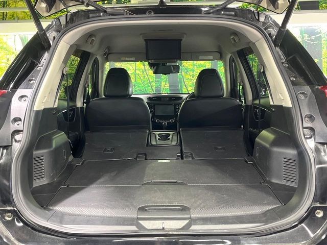 【パワーバックドア】スマートキーや運転席のボタンを押すだけでリアゲートが自動で開閉します!荷物を持っている時や、高い位置にあるバックドアを閉める際に便利な機能です♪