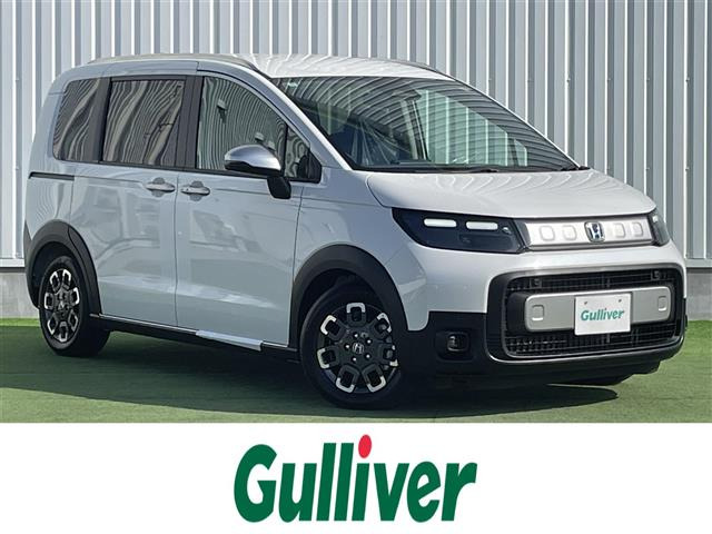 フリード1.5 e:HEV クロスター