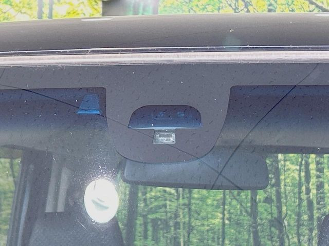 �y�V�e�B�u���[�L�A�N�e�B�u�V�X�e���z�ᑬ���s���ɑO���̎ԗ�����F�����A�Փ˂������Ȏ��͌x��ƃu���[�L�ŏՓˉ���Ɣ�Q�y�����A�V�X�g�B�����S�Ƀh���C�u�����y���݂��������܂��B