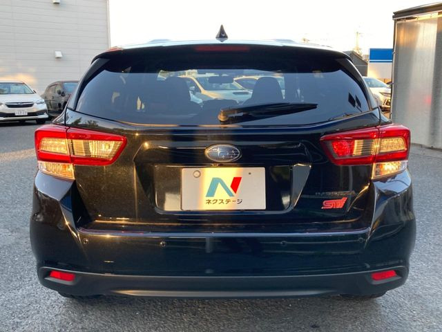 安心の最長10年・走行無制限保証(有償)をご用意。保証内容も充実はもちろん、無料点検&オイル交換や、年中無休の全国・24時間ロードサービスも付帯されておりますのでご安心下さい。