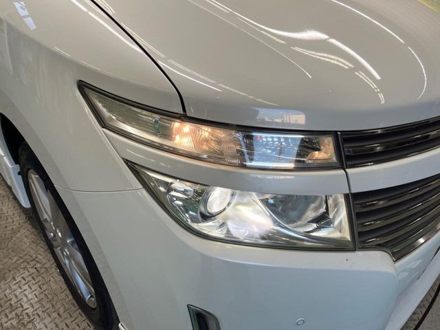 �yHID�w�b�h���C�g�z���ɖ��邭�O�����Ƃ炵�Ă����̂ŁA���V����Ԃ̑��s�������E�ǍD�ň��S���Ă���肢�������܂��B