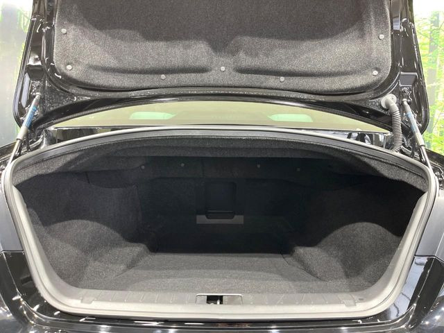 【パワーバックドア】スマートキーや運転席のボタンを押すだけでリアゲートが自動で開閉します!荷物を持っている時や、高い位置にあるバックドアを閉める際に便利な機能です♪