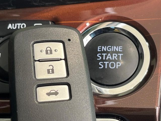 �y�X�}�[�g�L�[�z�J�o����|�P�b�g�ɓ��ꂽ�܂܂ł��h�A�̎{���E�������\�ȃX�}�[�g�L�[�𑕔��B�G���W���̃I���E�I�t�����J�M�����o���K�v����������Ƃ��Ă��֗��ł���