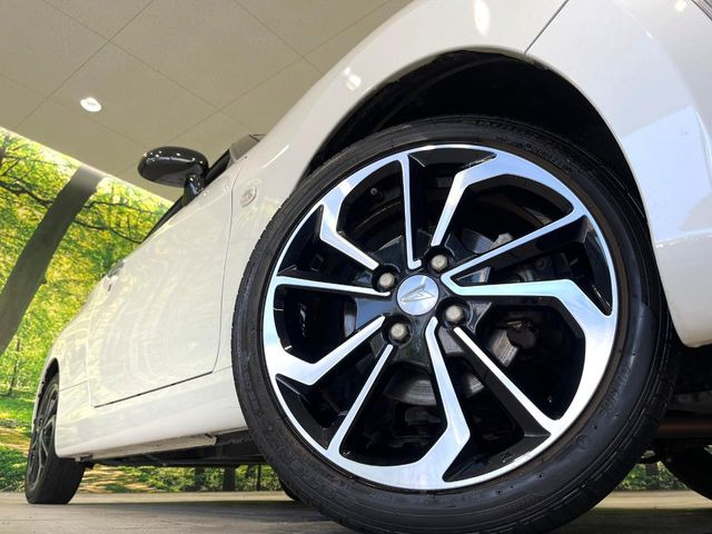 【純正16インチアルミホイール】外観にマッチした純正アルミホイールを装着しております。各種社外アルミホイールや、スタッドレスタイヤも取扱いしております。是非ご相談ください♪