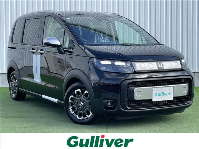 フリード1.5 e:HEV クロスター