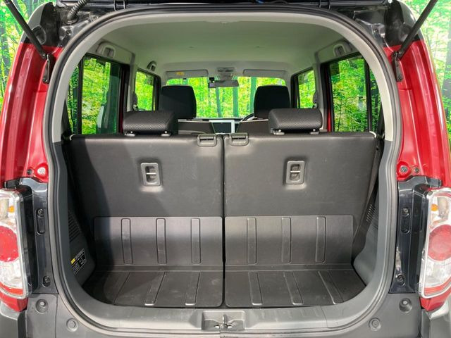 普段のお買い物や通勤、送迎等に十分な荷室スペースを確保しております。セカンドシートを倒すと、大きな荷物の積載も可能です♪