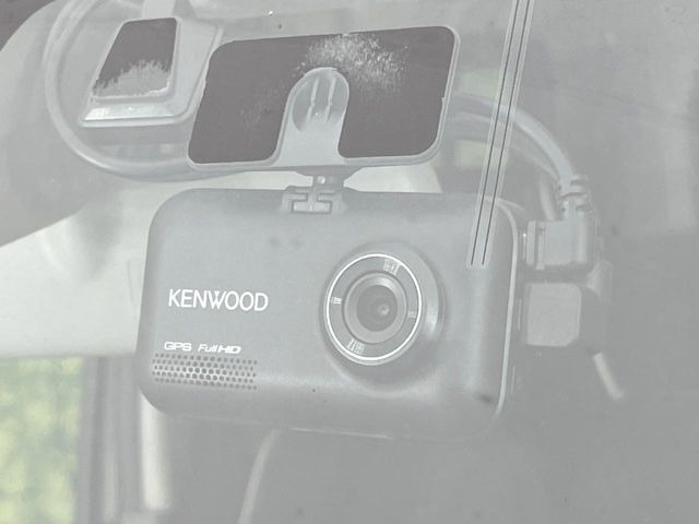 �y�h���C�u���R�[�_�[�z���S�E���S�ȃJ�[���C�t�ɕK�{�̃h���C�u���R�[�_�[�𑕔�!���s���͂������A������^�]�⎖�̂ɑ��������ۂ̏󋵂��f���ŋL�^���A����̃��X�N�ɔ����܂��B