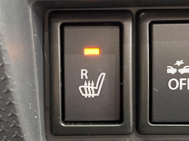 【シートヒーター】寒い日に重宝するシートヒーター!エアコンより早く温まってくれるので寒がりの人も安心ですね♪エアコンの温風は乾燥するから苦手、という方にもをおすすめです。