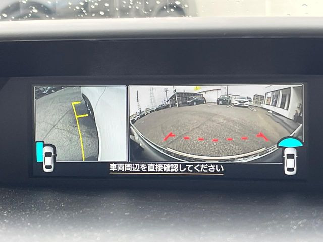 【フロント&サイドカメラ】ドライバーから見にくい死角部分を映像で確認できる前方と左側面にカメラを装着。見通しがきかない場所や住宅密集地などを運転することが多い人におすすめの安心装備です。