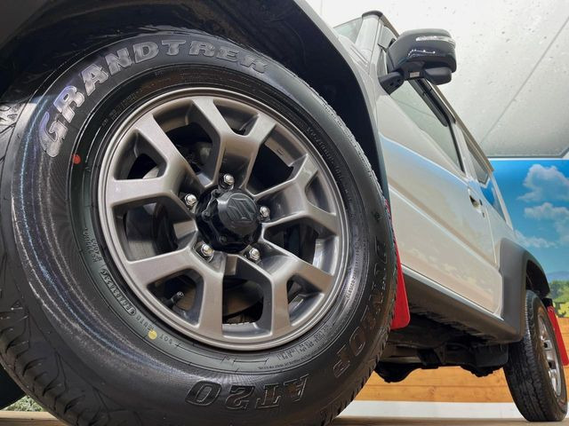 【純正15インチアルミホイール】外観にマッチした純正アルミホイールを装着しております。各種社外アルミホイールや、スタッドレスタイヤも取扱いしております。是非ご相談ください♪