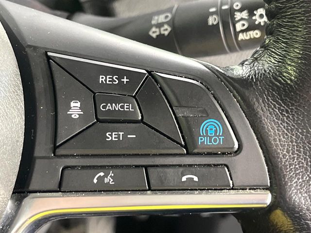 【プロパイロット】高速道路での長距離走行が楽に!!渋滞時と巡回走行のシーンで、アクセル・ブレーキ・ステアリングを自動で制御し、長距離運転の負担を軽減してくれます♪