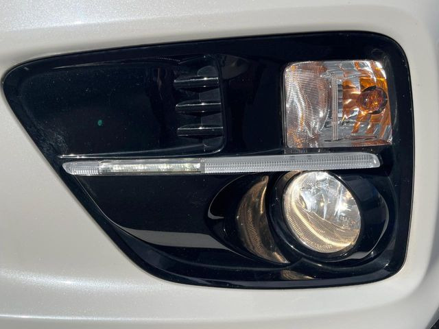 �yLED�A�N�Z�T���[���C�i�[�z