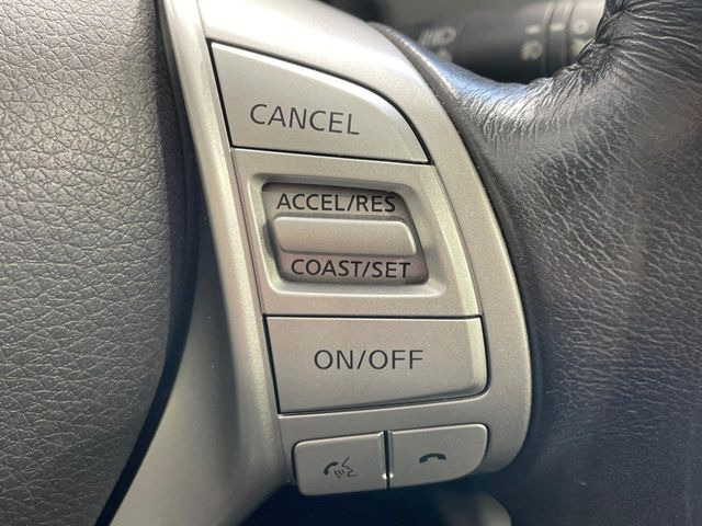 �y�N���[�Y�R���g���[���z�������H�����N���N���s�B�A�N�Z���𗣂��Ă���葬�x�ő��s���ł��A�������^�]���̕��S���y��!�����E�������ȒP�ȃX�C�b�`����Œ����ł��܂��B