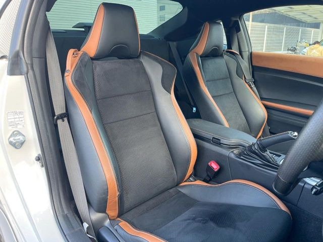 �y��p�X�|�[�c�V�[�g�z�z�[���h���ɗD��A�J�[�u���̑̂������}�����Ă���܂��B�܂��A�̂Ƀt�B�b�g���邩�獘��w�������ɂ����A�����O�h���C�u�⍂�����s�ł����K�ɂ��߂������������܂���