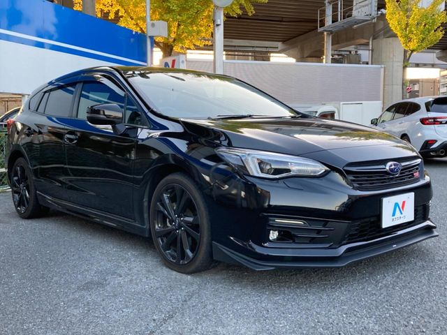 高透明度のガラス皮膜で撥水はもちろん、上質なツヤ・光沢を実現。紫外線や酸性雨から大切な愛車を保護し、色あせ・劣化を防止。「弾スプラッシュコート」、「弾プリミッサコート」からお選びいただけます。