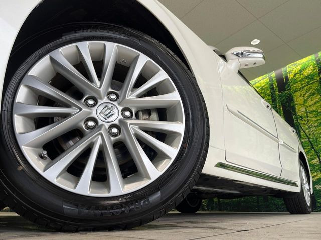 �y����16�C���`�A���~�z�C�[���z�O�ςɃ}�b�`���������A���~�z�C�[���𑕒����Ă���܂��B�e��ЊO�A���~�z�C�[����A�X�^�b�h���X�^�C�����戵�����Ă���܂��B���񂲑��k����������