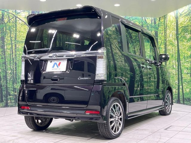 ☆全国のネクステージからお取り寄せが可能※!遠方の店舗に展示してあるクルマが気になる場合も、最寄りの店舗でご覧いただくことが可能です!是非私たちに要望をお聞かせください!※別途費用