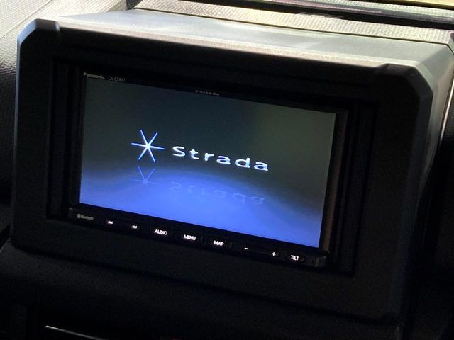 【フルセグTV付ナビゲーション】使いやすいナビで目的地までしっかり案内してくれます。各種オーディオ再生機能も充実しており、お車の運転がさらに楽しくなります!!