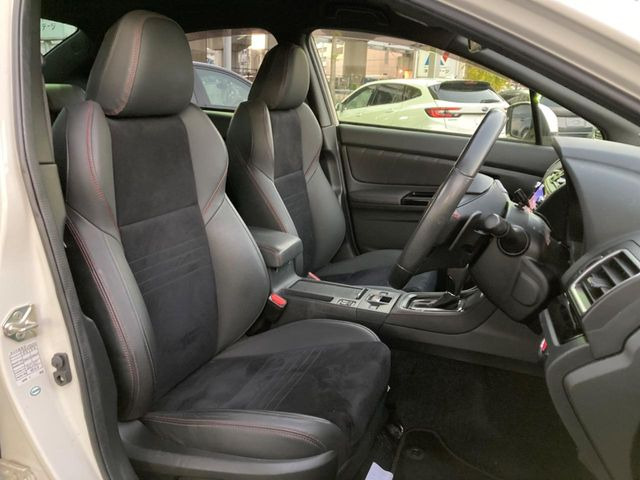 �y�n�[�t���U�[�V�[�g�z�������ƍ���S�n�𗼗������l�C�̃V�[�g���w�ʁE���ʂ̓X�G�[�h���ƂȂ��Ă���A���G��⊊��ɂ����ɗD��Ă��܂��B�C���╞���ɍ��E���ꂸ���K�ɂ���肢�������܂��B