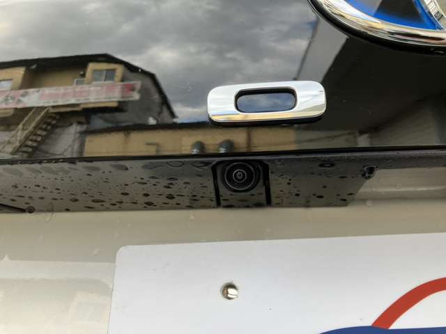 �o�b�N�J����!