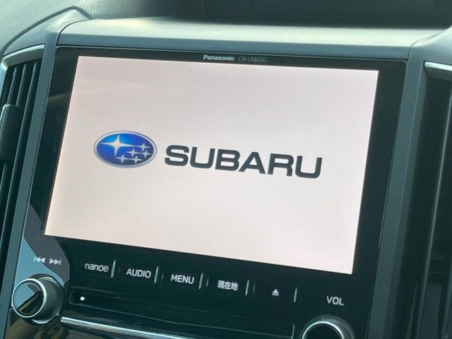 【純正ビルトインナビ】インテリアに溶け込むスタイリッシュな「専用設計ナビ」を装備♪視認性や操作性など基本性能にも優れ、より上質なカーライフをお楽しみいただけます。