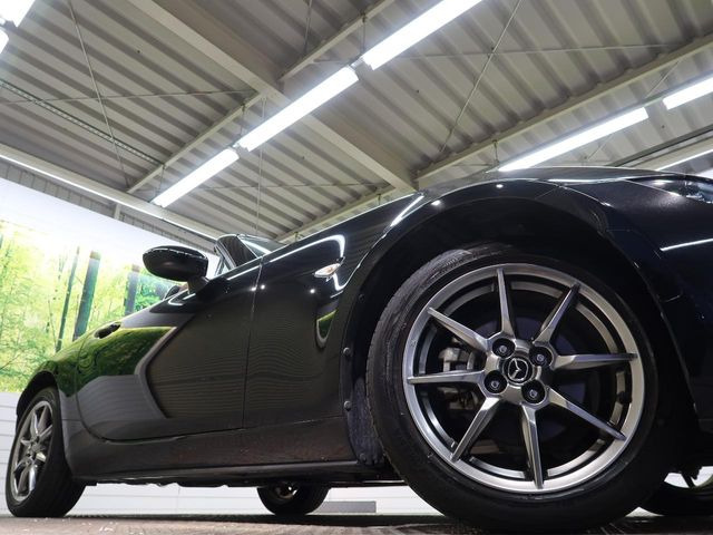 【純正16インチアルミホイール】外観にマッチした純正アルミホイールを装着しております。各種社外アルミホイールや、スタッドレスタイヤも取扱いしております。是非ご相談ください♪