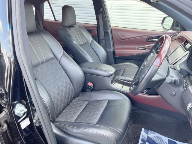 �y�n�[�t���U�[�V�[�g�z�������ƍ���S�n�𗼗������l�C�̃V�[�g���w�ʁE���ʂ̃t�@�u���b�N�f�ނ́A�ʋC���̗ǂ��⊊��ɂ����ɗD��Ă��܂��B�C���╞���ɍ��E���ꂸ���K�ɂ���肢�������܂��B