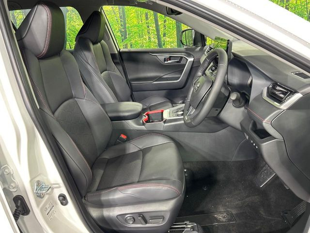 �y���烌�U�[�V�[�g�z����̂ӂ���肪�e�ՂŃ����e�i���X�����ȒP�ȁA�@�\���ɗD��鍇����v���̗p�����㎿�ȃV�[�g�ł��B����S�n���悭�A���������ӂ��S�n�ǂ��ԓ���Ԃ����o���Ă���܂��B