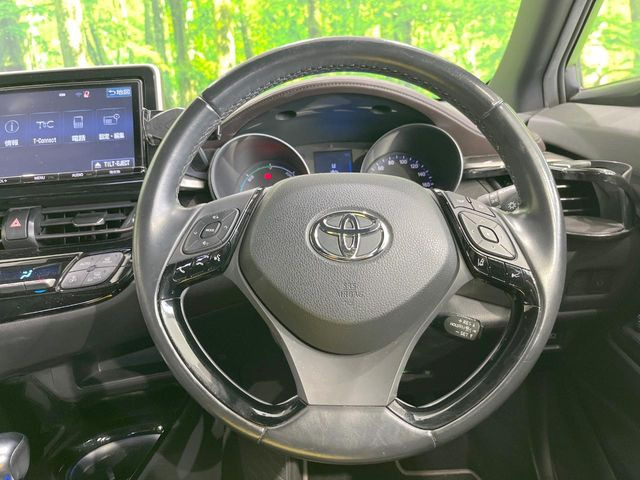 �y�����v�����X�e�A�����O�z�㎿�Ȋv���g�p���邱�ƂŁA��ɂ����������݂ƂĂ��^�]���₷���n���h���ł���