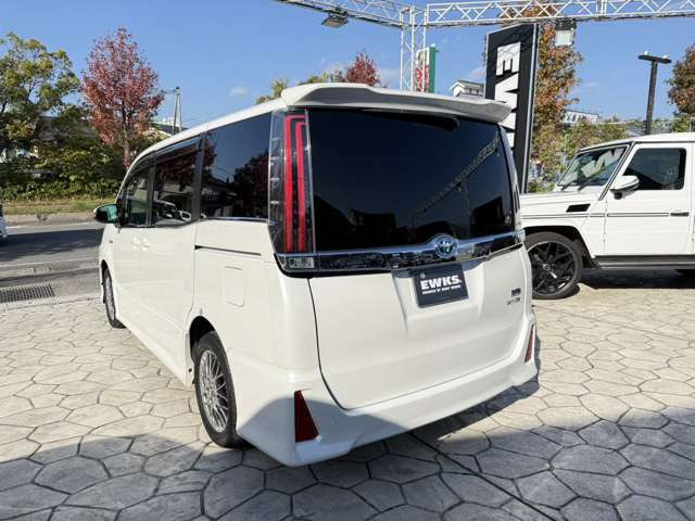 ノア1.8 ハイブリッド Si W×B