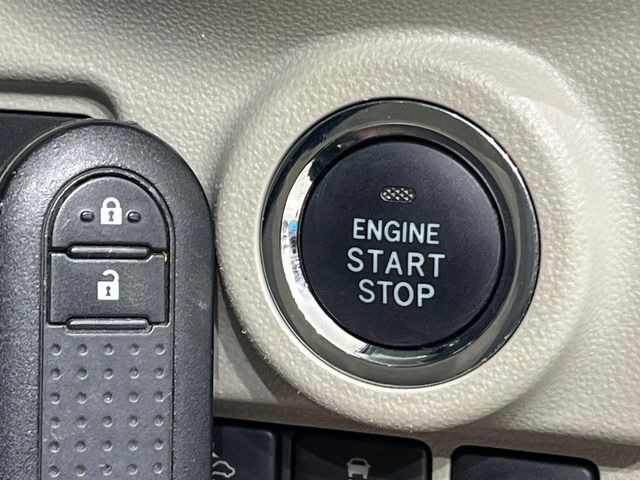 �y�L�[�t���[�V�X�e���z�J�o����|�P�b�g�ɓ��ꂽ�܂܂ł��h�A�̎{���E�������\�ȃX�}�[�g�L�[�𑕔��B�G���W���̃I���E�I�t�����J�M�����o���K�v����������Ƃ��Ă��֗��ł���