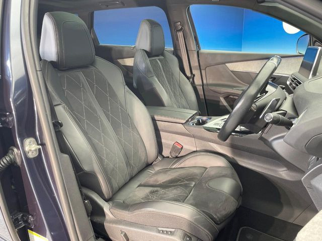 ●ハーフレザーシート:高級感漂うハーフレザーシートは、使用感も少なく良好なコンディションを保っております!その他、気になる箇所がございましたらお気軽にお問合せ下さい!