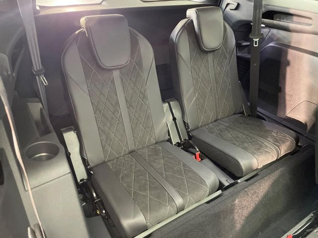 ●シートの使用感:破れ・へたりも少なく、ご覧の通りきれいな状態を維持しております。また、室内クリーニング・コーティングもご用命いただけます。