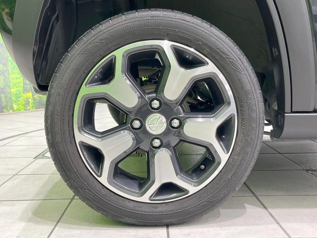 �y����15�C���`�A���~�z�C�[���z�O�ςɃ}�b�`���������A���~�z�C�[���𑕒����Ă���܂��B�e��ЊO�A���~�z�C�[����A�X�^�b�h���X�^�C�����戵�����Ă���܂��B���񂲑��k����������