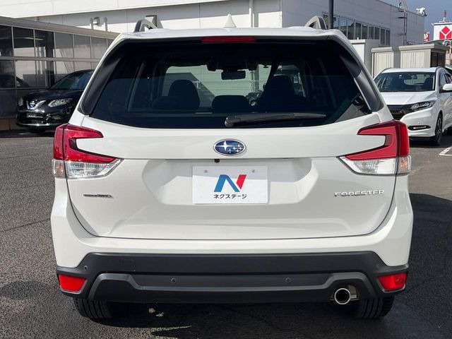 安心の最長10年・走行無制限保証(有償)をご用意。保証内容も充実はもちろん、無料点検&オイル交換や、年中無休の全国・24時間ロードサービスも付帯されておりますのでご安心下さい。