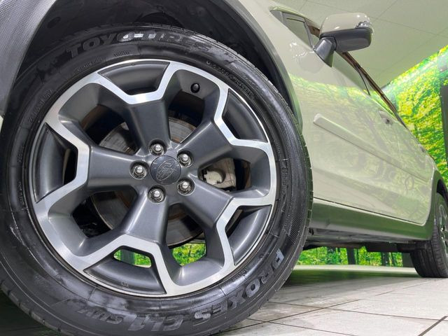 【純正17インチアルミホイール】外観にマッチした純正アルミホイールを装着しております。各種社外アルミホイールや、スタッドレスタイヤも取扱いしております。是非ご相談ください♪