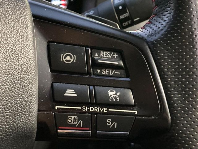 �y�N���[�Y�R���g���[���z�������H�����N���N���s�B�A�N�Z���𗣂��Ă���葬�x�ő��s���ł��A�������^�]���̕��S���y��!�����E�������ȒP�ȃX�C�b�`����Œ����ł��܂��B