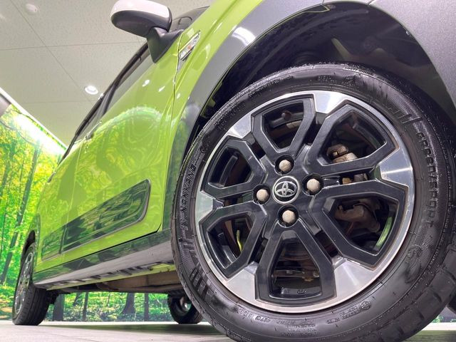 �y����15�C���`�A���~�z�C�[���z�O�ςɃ}�b�`���������A���~�z�C�[���𑕒����Ă���܂��B�e��ЊO�A���~�z�C�[����A�X�^�b�h���X�^�C�����戵�����Ă���܂��B���񂲑��k����������