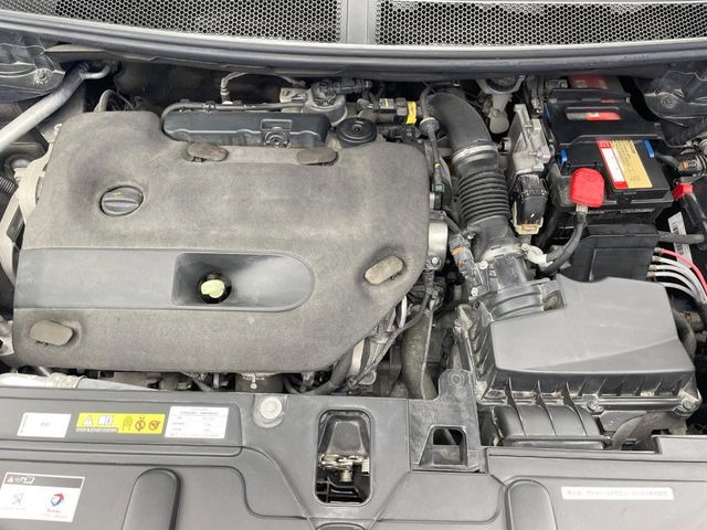 ●当店では、各メーカーの専用診断テスターを導入。国家資格を持つテクニカルスタッフも常駐しておりますので、万が一の際にも安心してご利用いただけます。