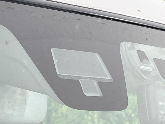 �y�X�Y�L �Z�[�t�e�B�T�|�[�g�z���s���ɑO���̎ԗ�����F�����A�Փ˂������Ȏ��͌x��ƃu���[�L�ŏՓˉ���Ɣ�Q�y�����A�V�X�g�B�����S�Ƀh���C�u�����y���݂��������܂��B