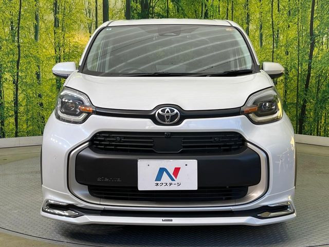 弊社では、全車『修復歴なし』のお車のみ取り扱っております。専任バイヤーによる厳選した仕入れの後、入庫後の車両チェックを行い、ネクステージが認定した高品質な中古車をご提供しております。