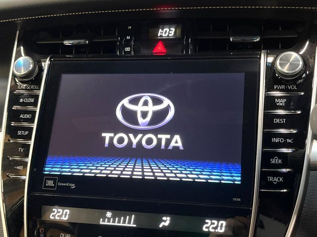 【純正9型ナビ】インテリアに溶け込むスタイリッシュな「専用設計」メーカーナビを装備♪視認性や操作性など基本性能にも優れ、より上質なカーライフをお楽しみいただけます。